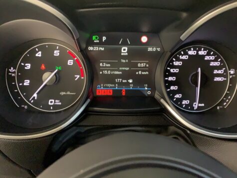 Alfa Romeo – Stelvio 2.0 Q4 280 Veloce