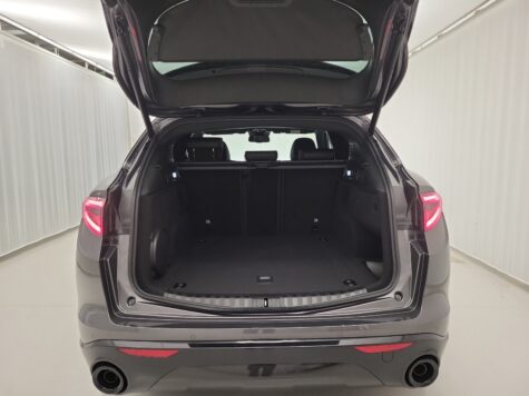 Alfa Romeo – Stelvio 2.0 Q4 280 Veloce