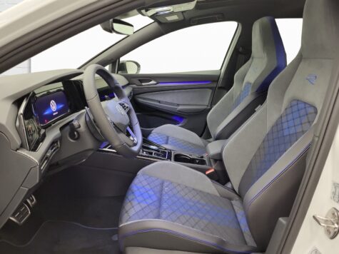 VW – Golf VIII 2.0 TSI R DSG 4motion