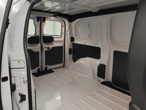 Fiat – E-Scudo Kaw. L2 verglast 50 kWh Business Swiss Edition