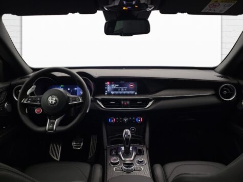 Alfa Romeo – Stelvio 2.9 V6 Biturbo Q4 Quadrifoglio