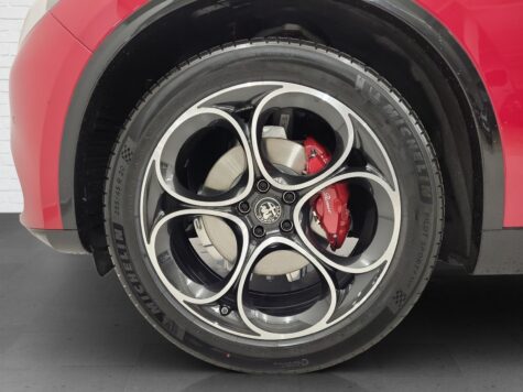 Alfa Romeo – Stelvio 2.0 Q4 280 Veloce