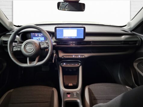 Jeep – Avenger 1.2 MHEV Longitude Black Kite