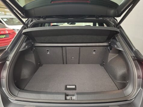 VW – T-Roc 2.0 TSI R-Line DSG 4motion