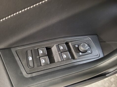 VW – T-Roc 2.0 TSI R-Line DSG 4motion