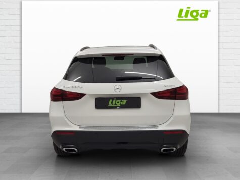 Mercedes-Benz – GLA 220 d Progressive 4Matic