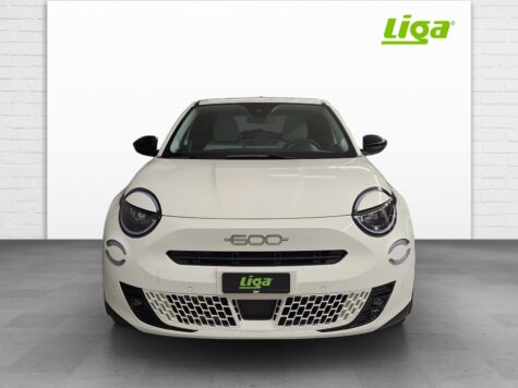 Fiat – 600 1.2 Hybrid La Prima