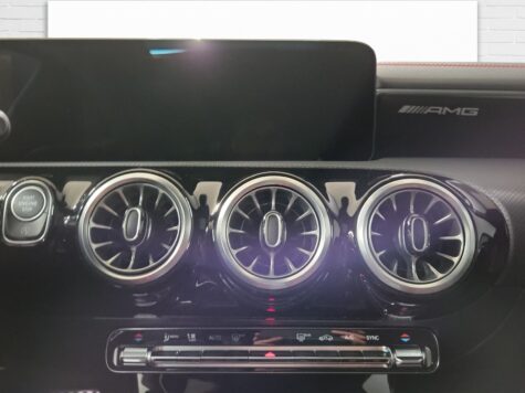 Mercedes-Benz – AMG CLA 35 4Matic SB