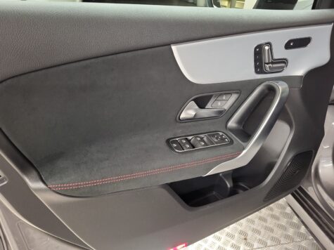 Mercedes-Benz – A 200 AMG Line Night Star