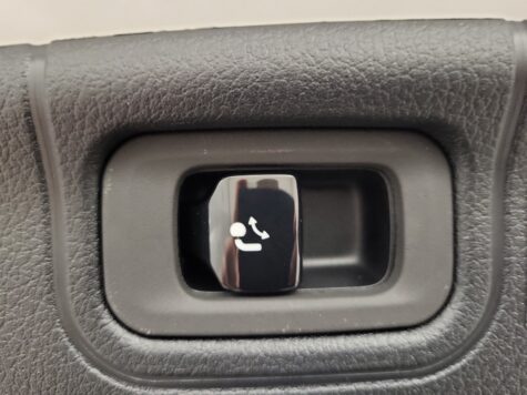 Mercedes-Benz – C 200 AMG Line 4Matic