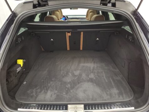 Mercedes-Benz – E 220 d AMG Line 4Matic T