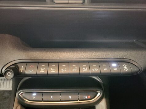 Jeep – Avenger 1.2 MHEV Longitude Black Kite