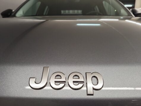 Jeep – Avenger 1.2 MHEV Longitude Black Kite