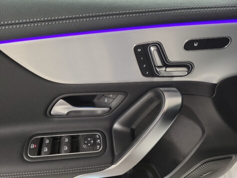 Mercedes-Benz – A 220 d AMG Line