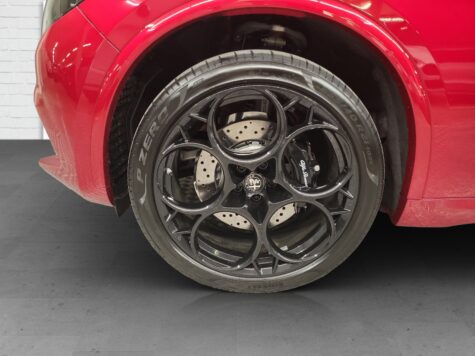 Alfa Romeo – Stelvio 2.9 V6 Biturbo Q4 Quadrifogl. Super Sport Pack Sky