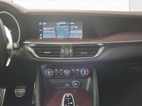 Alfa Romeo – Stelvio 2.9 V6 Biturbo Q4 Quadrifogl. Super Sport Pack Sky