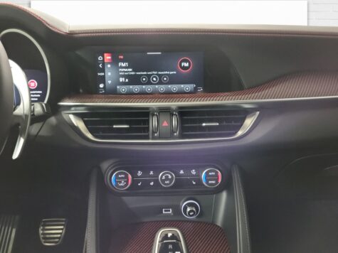 Alfa Romeo – Stelvio 2.9 V6 Biturbo Q4 Quadrifogl. Super Sport Pack Sky