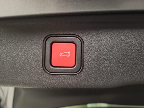 Jeep – Avenger 1.2 MHEV Summit & Sky