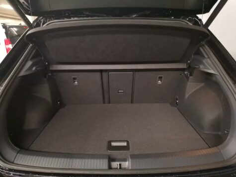 VW – T-Roc 2.0 TSI R-Line DSG 4motion