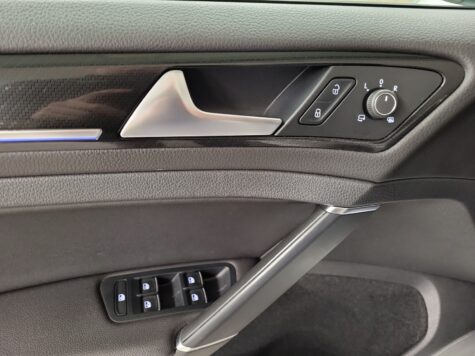 VW – Golf VII 2.0 TSI R DSG 4motion