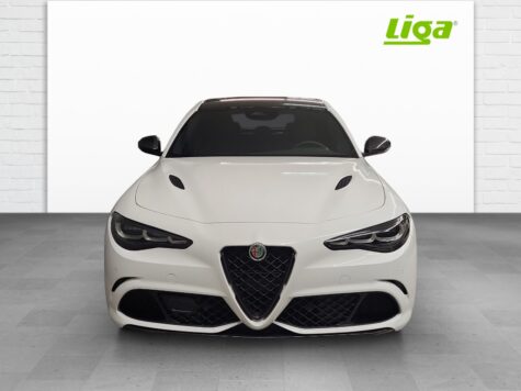 Alfa Romeo – Giulia 2.9 V6 Biturbo Quadrifoglio Super Sport Carbonroof