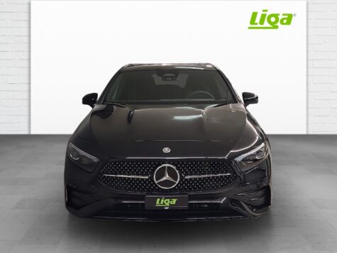 Mercedes-Benz – A 200 AMG Line Night Star