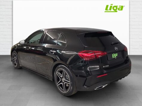 Mercedes-Benz – A 200 AMG Line Night Star