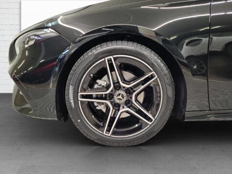 Mercedes-Benz – A 200 AMG Line Night Star