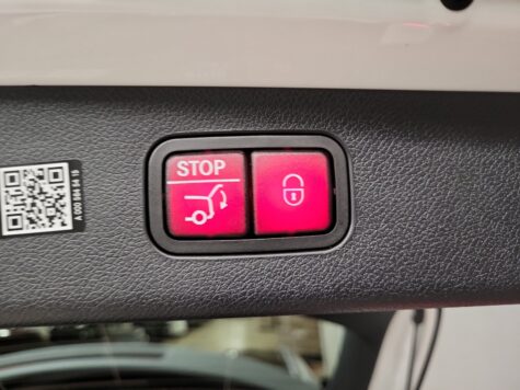 Mercedes-Benz – E 300 de AMG Line 4Matic EQ Hybrid