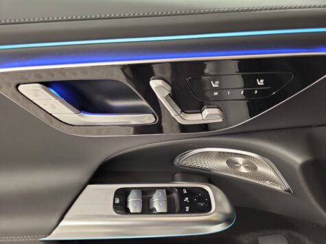 Mercedes-Benz – E 300 de AMG Line 4Matic EQ Hybrid