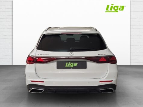 Mercedes-Benz – E 300 de AMG Line 4Matic EQ Hybrid