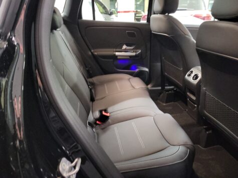 Mercedes-Benz – GLA 200 AMG Line Night Star