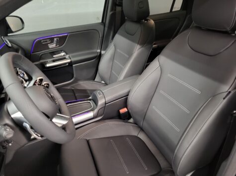 Mercedes-Benz – GLA 200 AMG Line Night Star