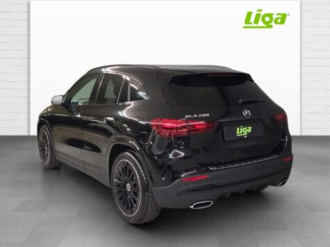 Mercedes-Benz – GLA 200 AMG Line Night Star
