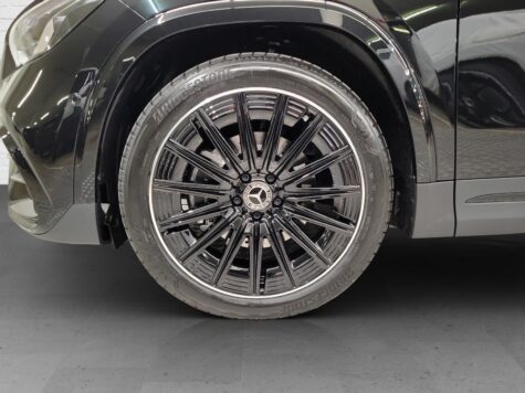 Mercedes-Benz – GLA 200 AMG Line Night Star