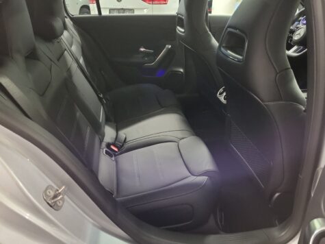 Mercedes-Benz – A 220 AMG Line 4Matic