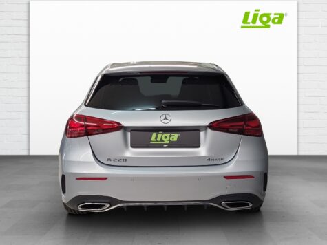 Mercedes-Benz – A 220 AMG Line 4Matic