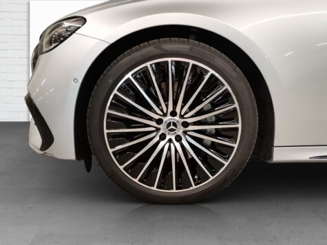 Mercedes-Benz – E 220 d AMG Line 4Matic