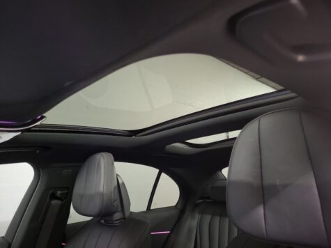 Mercedes-Benz – E 200 AMG Line 4Matic