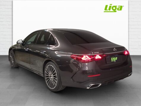 Mercedes-Benz – E 200 AMG Line 4Matic