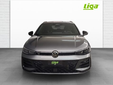 VW – Passat Variant 2.0 TSI R-Line  DSG 4moti