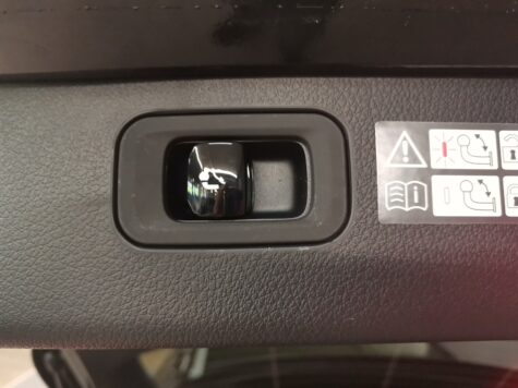 Mercedes-Benz – C 300 AMG Line 4Matic