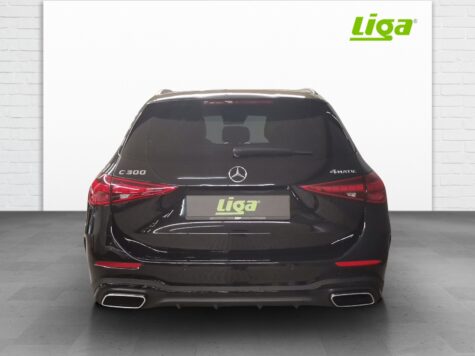 Mercedes-Benz – C 300 AMG Line 4Matic