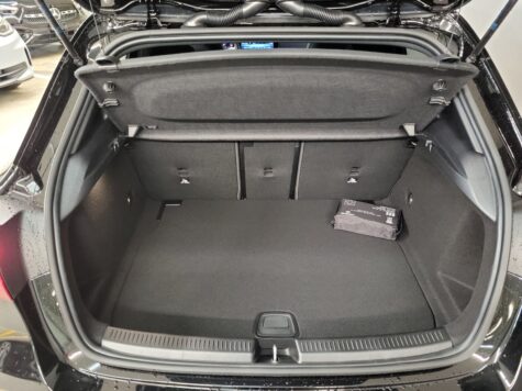 Mercedes-Benz – A 220 AMG Line 4Matic