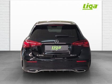 Mercedes-Benz – A 220 AMG Line 4Matic