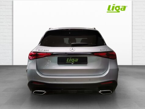 Mercedes-Benz – GLC 300 AMG Line 4Matic