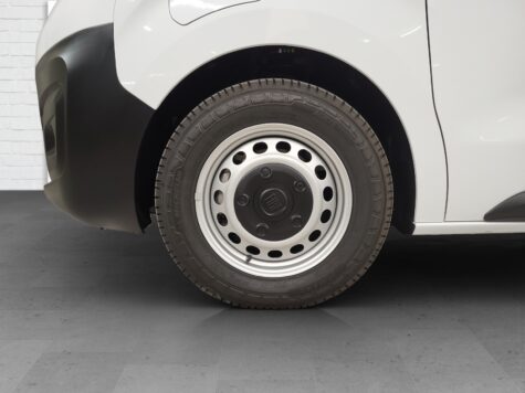 Fiat – E-Scudo Kaw. L2 verglast 50 kWh Business Swiss Edition