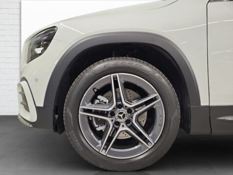 Mercedes-Benz – GLB 200