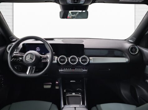 Mercedes-Benz – GLB 200