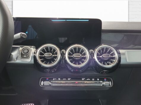 Mercedes-Benz – GLB 200